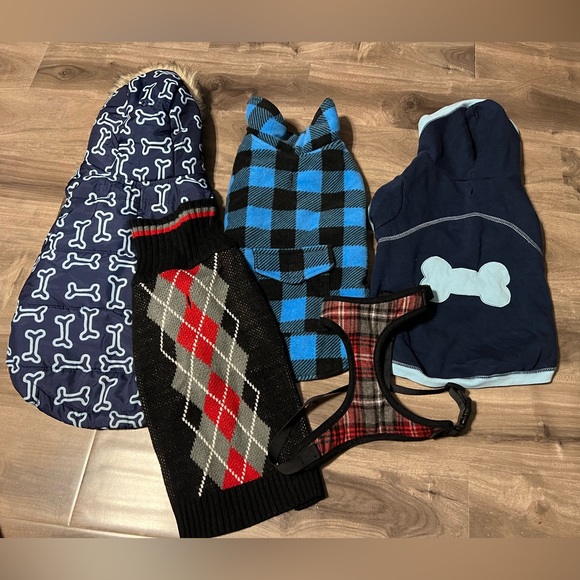 Dog jackets and harness, all size large - Picture 3 of 6